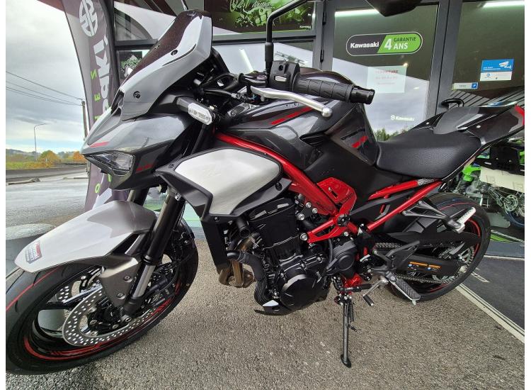 KAWASAKI Z 900